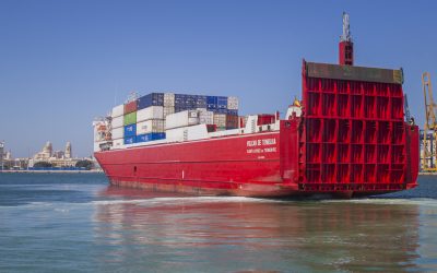 Trasmediterránea refuerza la línea Cádiz-Canarias con la incorporación del Volcán de Teneguía