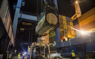 El tráfico de mercancía general crece hasta octubre un 28 por ciento en la Bahía de Cádiz