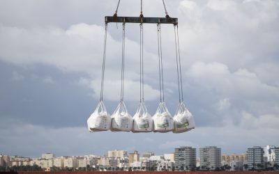 El tráfico de mercancías crece un 15 por ciento en los dos primeros meses de 2022 en la Bahía