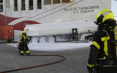 La Autoridad Portuaria organiza un simulacro de incendio en uno de los buques de Armas Trasmediterránea
