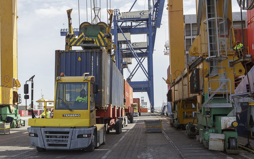 El tráfico total en el Puerto de la Bahía de Cádiz crece un 5 por ciento hasta marzo