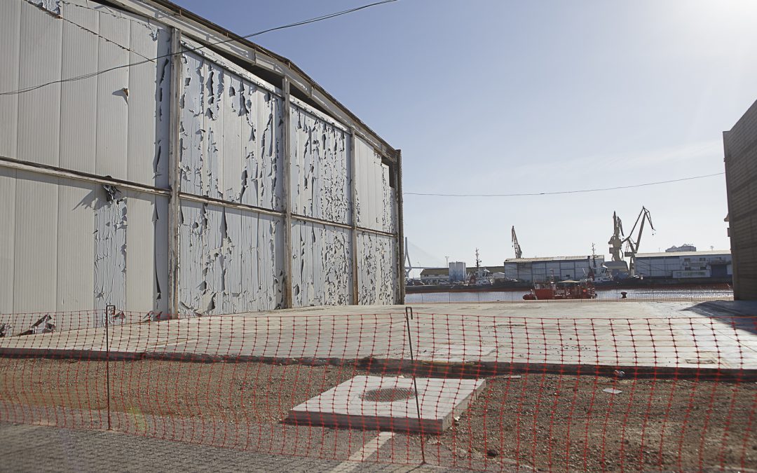 La Autoridad Portuaria de la Bahía de Cádiz invertirá cerca de 240.000 euros en un nuevo aparcamiento para camiones y turismos en el muelle Fernández Ladreda
