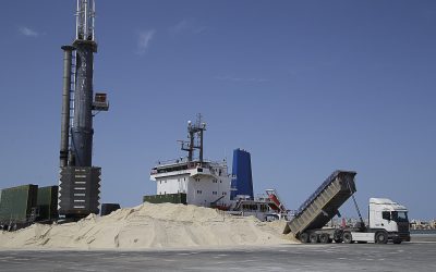 El tráfico total en el Puerto de la Bahía de Cádiz crece un 12,6 por ciento y roza los tres millones de toneladas en el primer semestre del año
