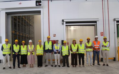Una delegación institucional visita la nueva nave de cargas refrigeradas de PTP Group en La Cabezuela-Puerto Real
